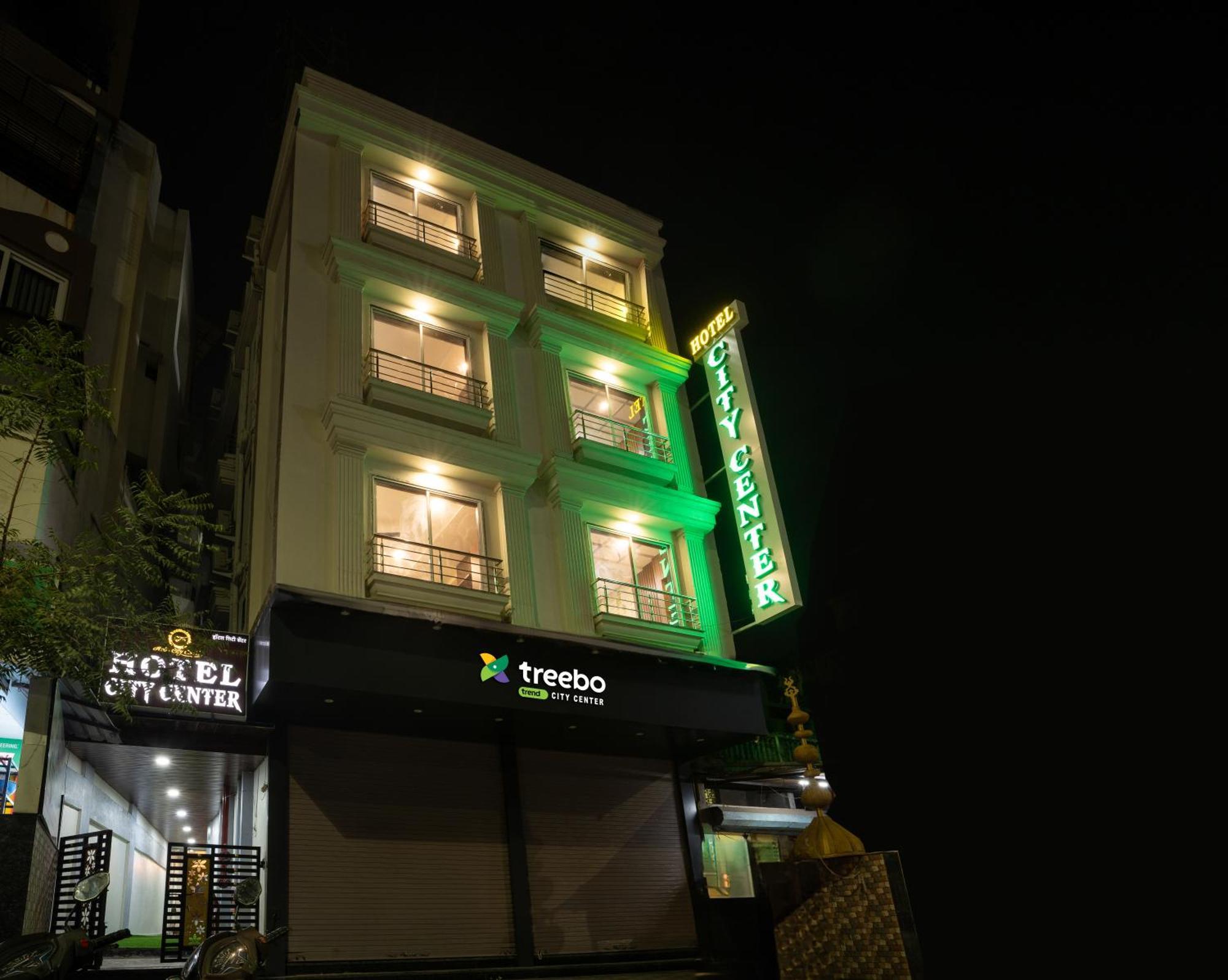 Treebo City Center Sakardarā エクステリア 写真