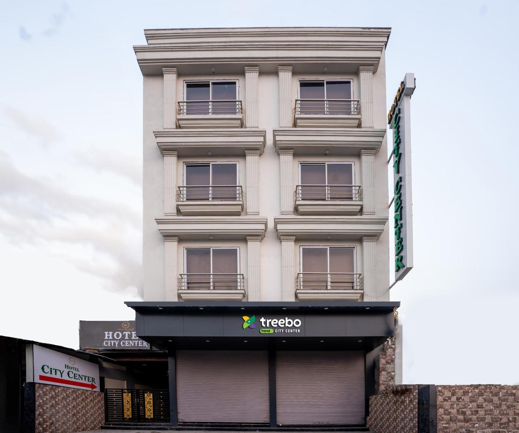 Treebo City Center Sakardarā エクステリア 写真