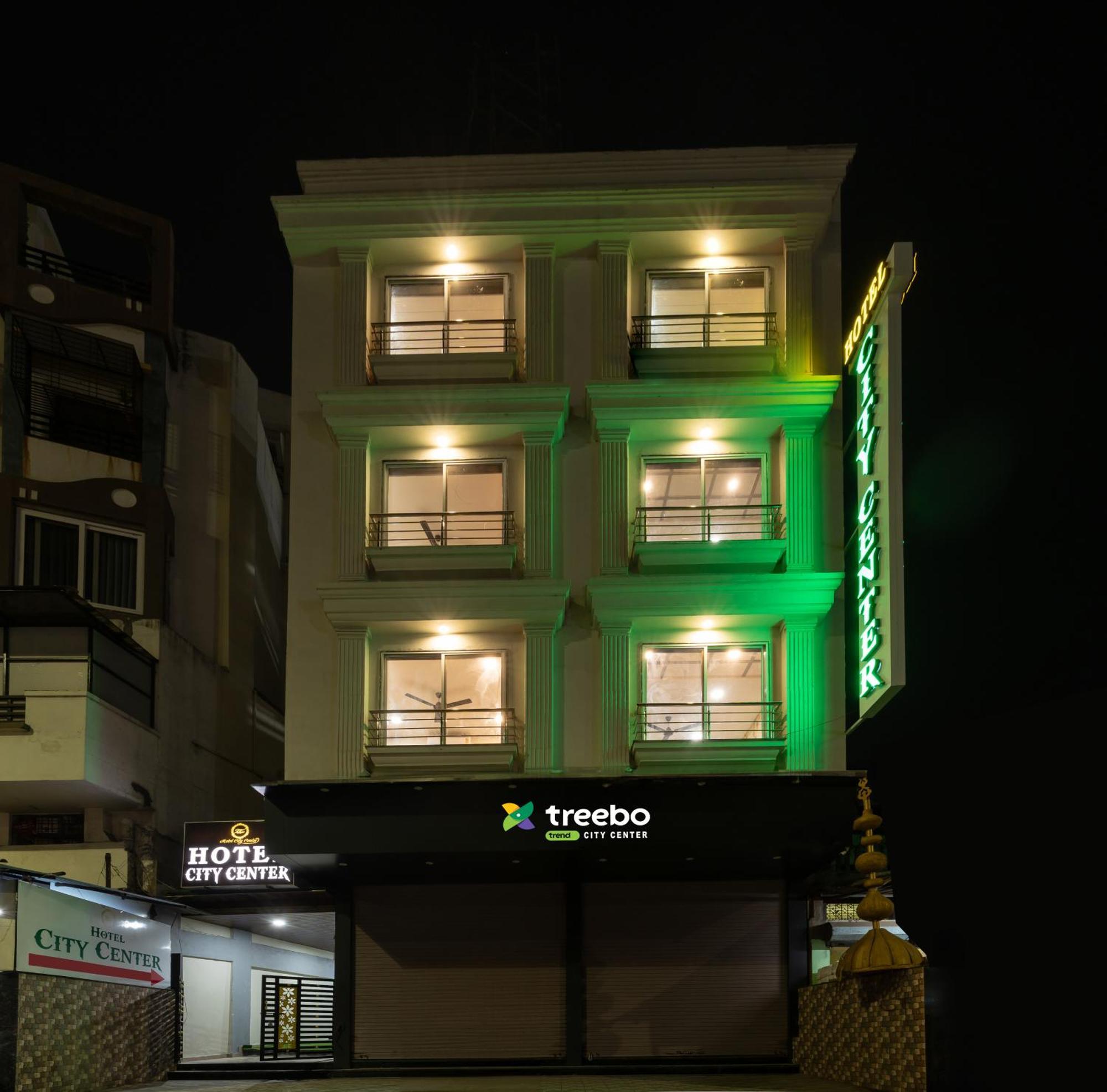 Treebo City Center Sakardarā エクステリア 写真